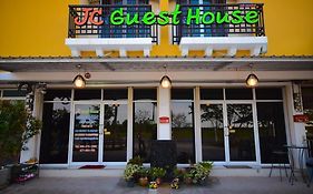 Jc Guesthouse @ Suratthani Airport